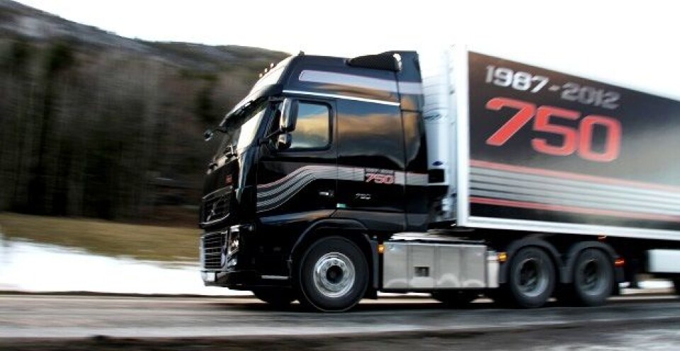 Volvo haler sakte innpå Scania