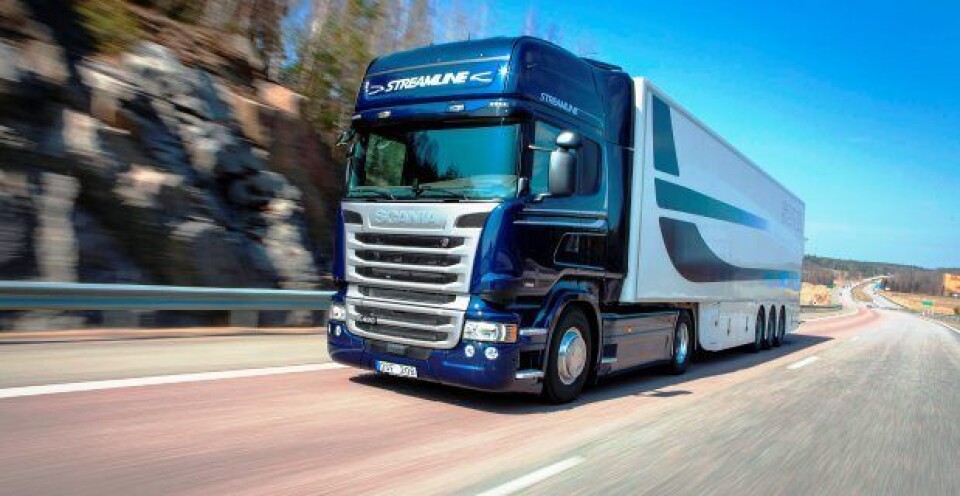 Scania fortsatt i tet