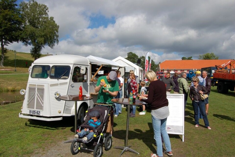 Nostalgitreff i Halden 2015Nostalgisk pølsekioskbilFoto: Knut Skallerud