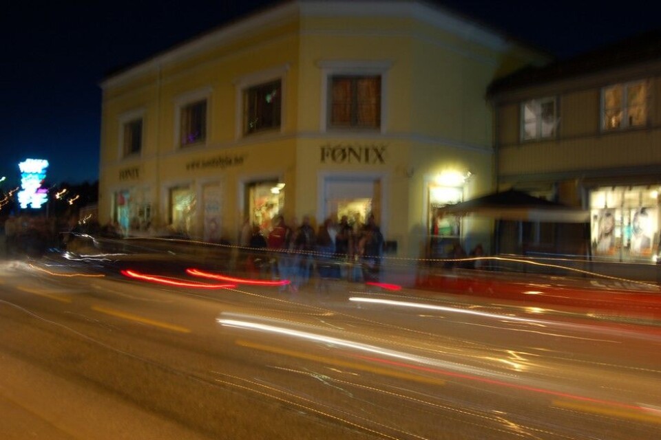 Nostalgitreff i Halden 2015Cruising utenfor Fønix i Halden Foto: Knut Skallerud