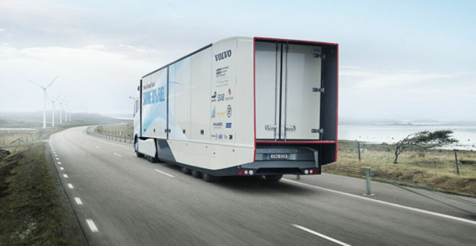 Volvo Concept TruckConcept Truck er optimalisert for å gi så god aerodynamikk som mulig, både på lastebil og tilhenger.