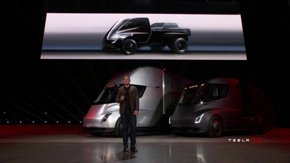 Elon Musk presenterer Tesla Semi og Pickup