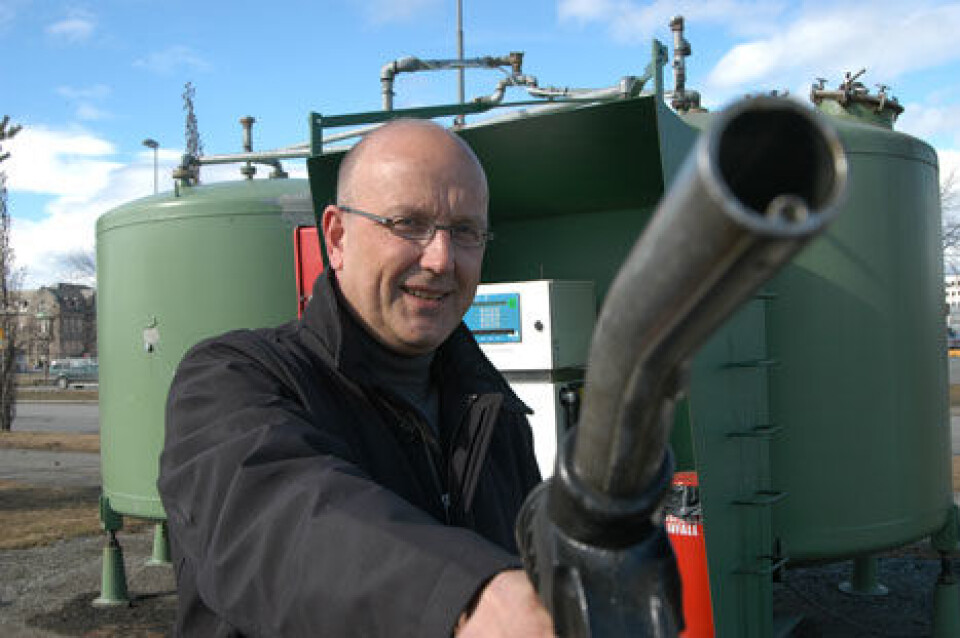 Salget av diesel fra fiskeolje er fordoblet det siste året, forteller Geir Ivar Stokke hos Estra AS. Foto: Vidar FrislieSalget av diesel fra fiskeolje er fordoblet det siste året, forteller Geir Ivar Stokke hos Estra AS. Foto: Vidar Frislie