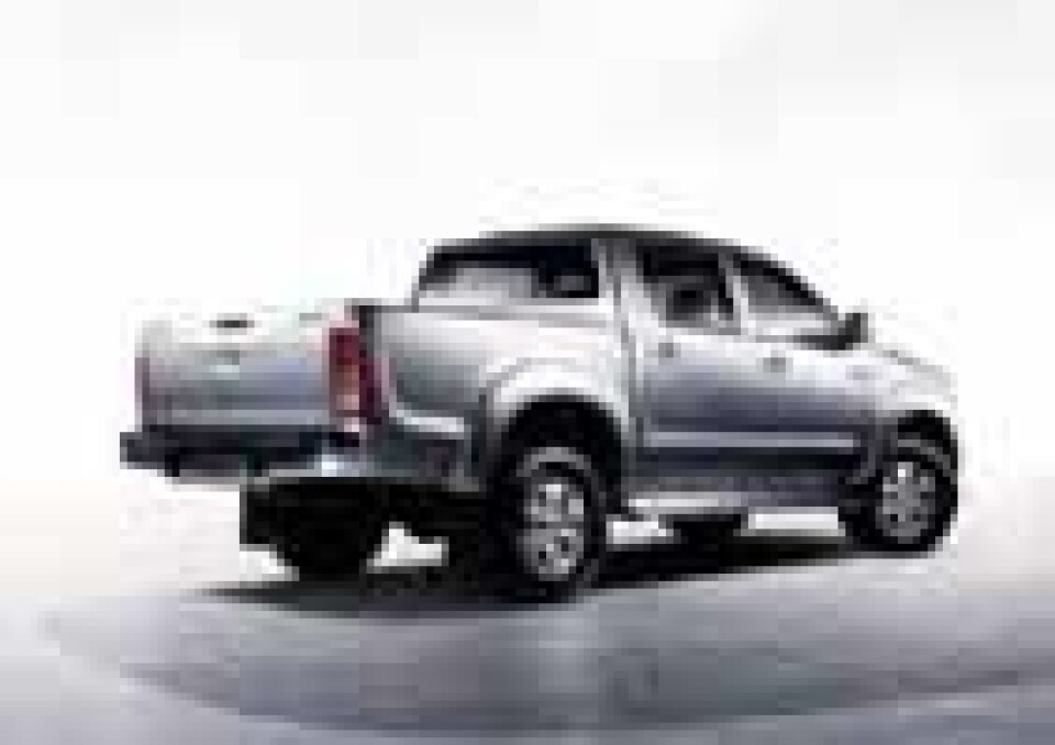 Nye Hilux blir også kombinert bil