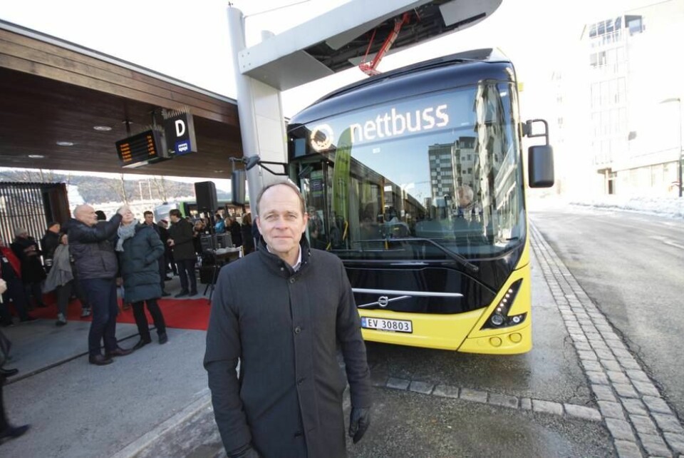 For Volvo Norges bussjef, Svenn-Åge Løkken, er de seks første bussene i Drammen kun starten på flere elbussleveringer i 2019.Foto: Brede Høgseth Wardrum