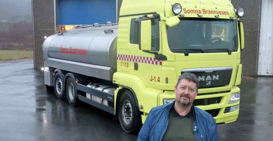 Bygger om fra melkebiler til brannbiler