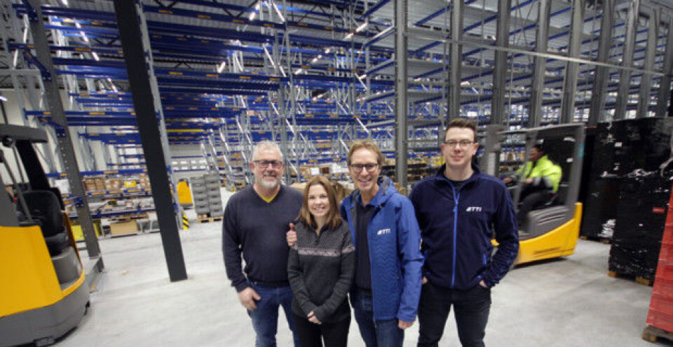 Harald Bakke (f.v.), avdelingssjef for TTI Oslo, Mari Mathisen, ansvarlig for markedsføring og kommunikasjon, Øyvind Stenersen, administrerende direktør i TTI og logistikksjef Mattis Wakeham på plass i nye lokaler.