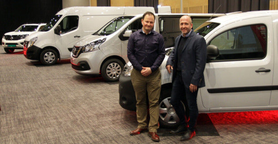 NYHETER: Kommunikasjonssjef for Norge i Nissan Nordic Europe, Knut Arne Marcussen (t.v.), og varebilansvarlig for Nissan i Norge Anders Sandvold med nye NV250 og fornyede NV300 og NV400. NYHETER: Kommunikasjonssjef for Norge i Nissan Nordic Europe, Knut Arne Marcussen (t.v.), og varebilansvarlig for Nissan i Norge Anders Sandvold med nye NV250 og fornyede NV300 og NV400.