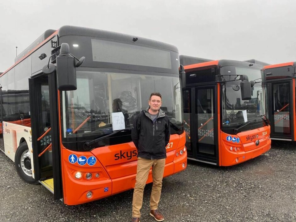 I løpet av september tok Gøran Coucheron Rykkje, Service Manager i Yutong Eurobus Scandinavia AS, og kollegene imot de første 88 elektriske bussene fra Kina på havna i Bergen. Foto: Privat