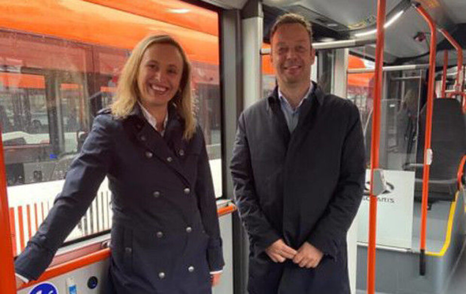 solaristrolleyAdm.dir Gry Miriam Olsen og Sverre Skaar, adm.dir. Solaris. Foto: Keolis solaristrolleyAdm.dir Gry Miriam Olsen og Sverre Skaar, adm.dir. Solaris. Foto: Keolis