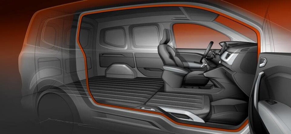 Med «Easy Side Access» har Renault «fjernet» b-stolpen, noe som gir det de hevder er markedets bredeste tilgang til varerommet fra siden, med en åpning på 1.416 millimeter.
