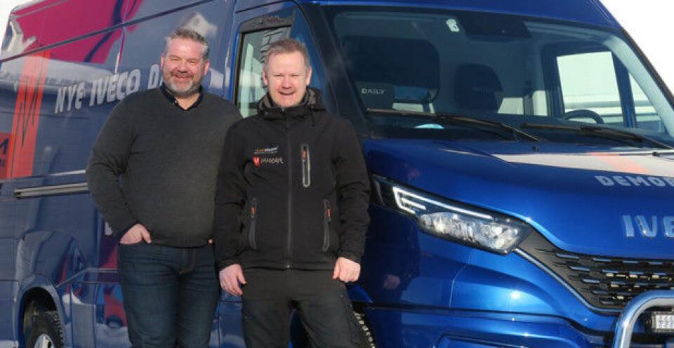 Christian Hjelseth, Iveco-selger i Mardahl Verksted og Knut Erik Johansen, verksmester i Mardahl Verksted.