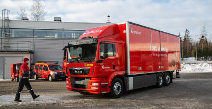 Posten nye elektriske lastebil erstatter en tilsvarende dieselbil, og er et godt eksempel på klimavennlig teknologi som offentlige anskaffelser kan bidra til, mener Miljødirektoratet. Foto: MAN Posten nye elektriske lastebil erstatter en tilsvarende dieselbil, og er et godt eksempel på klimavennlig teknologi som offentlige anskaffelser kan bidra til, mener Miljødirektoratet. Foto: MAN