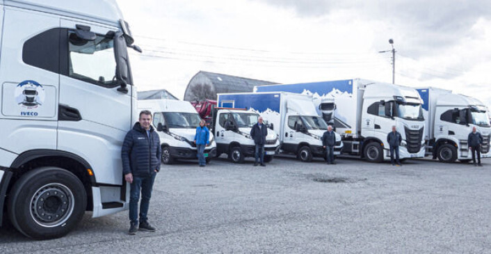 IVECO-TEAMET PÅ TUR: Ole Willy Gudmundsen, Helene Norman-Dupuy, Rolf Eriksen, Kjell Ove Trommedalen, Svein Rune Herland og Leif Erik Nilssen. IVECO-TEAMET PÅ TUR: Ole Willy Gudmundsen, Helene Norman-Dupuy, Rolf Eriksen, Kjell Ove Trommedalen, Svein Rune Herland og Leif Erik Nilssen.