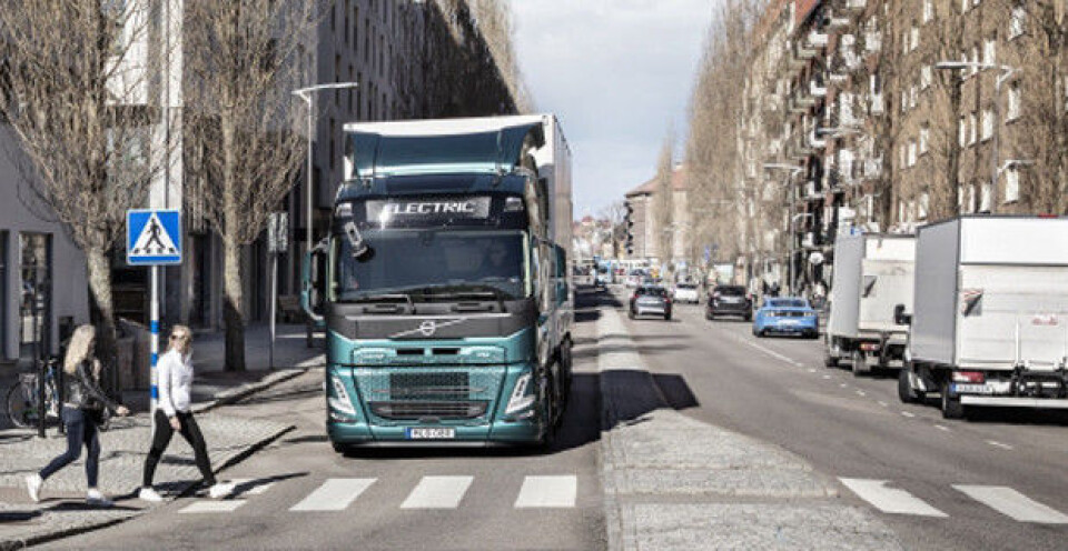 Lyden av elektrisk lastebil