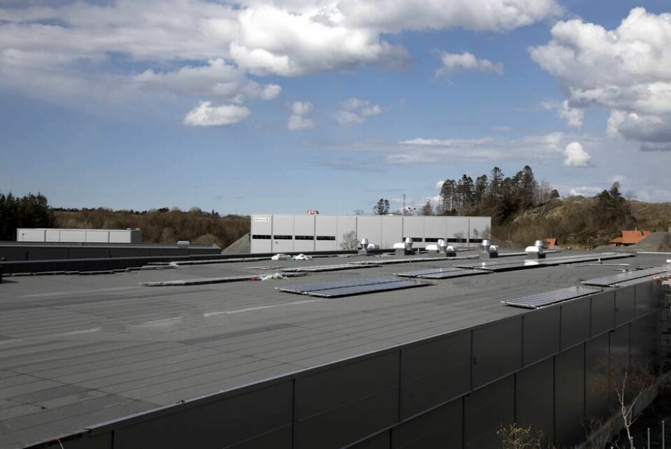 Solcellepaneler på taket til det 3.000 kvadratmeter store taket til Tide Verksteds nye anlegg på Flesland.Foto: Tide