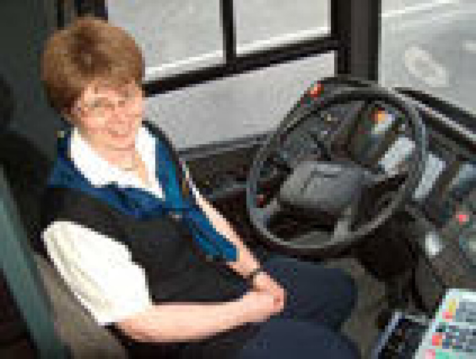 Flere kvinner tar førerkort på buss og lastebil