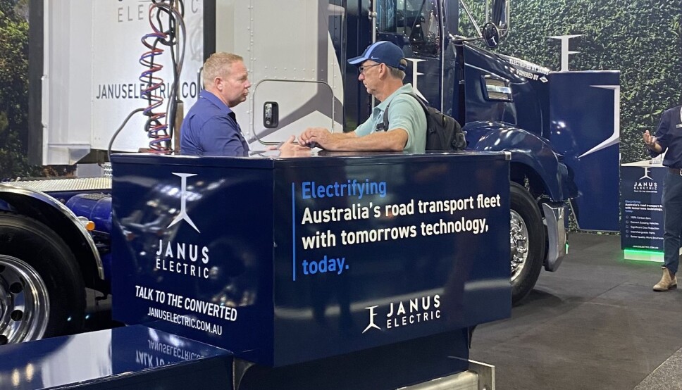 Australske Janus Electric tilbyr batteribytte for elektriske lastebiler.