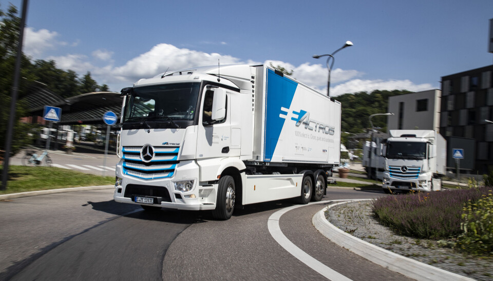 Mercedes-Benz Trucks varsler nå at batterielektriske eActros får sin verdenspremiere i slutten av juni. Mercedes-Benz Trucks varsler nå at batterielektriske eActros får sin verdenspremiere i slutten av juni.