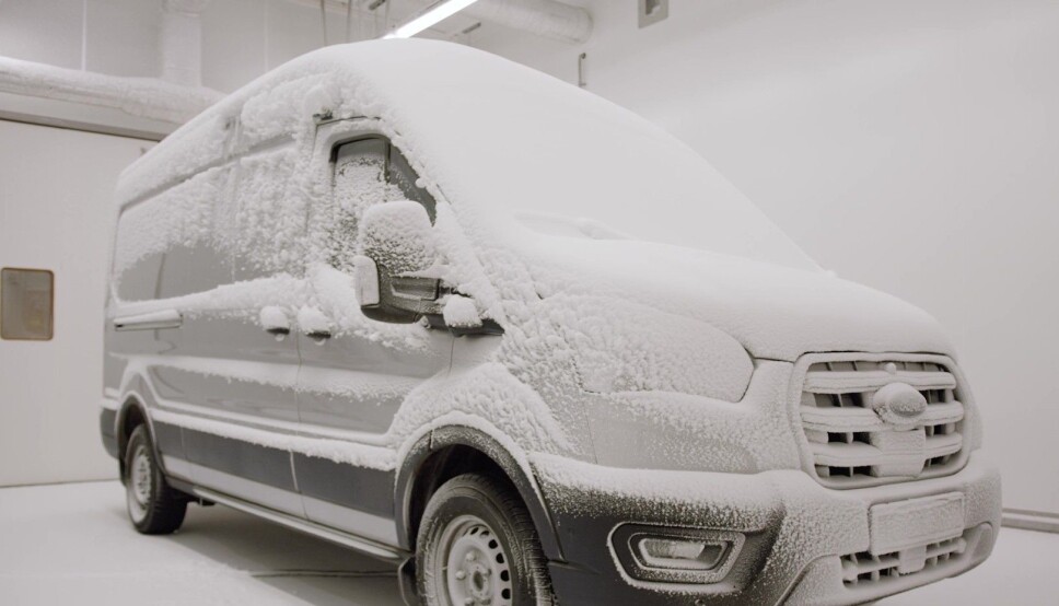 Her på berget skal Ford E-Transit få smake på ekte nordisk vinter, ikke bare kunstig kulde og snø i et testlaboratorium. Her på berget skal Ford E-Transit få smake på ekte nordisk vinter, ikke bare kunstig kulde og snø i et testlaboratorium.