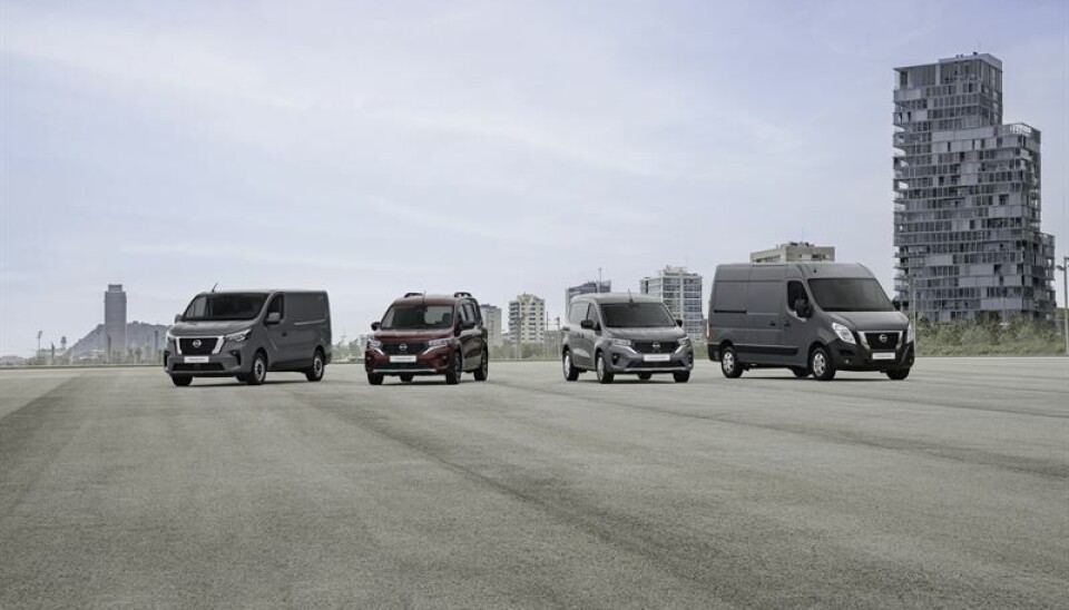 Samtidig med lanseringen av Townstar (midten) døper Nissan om sine to andre varebilmodeller, fra NV300 til Primastar (til venstre) og fra NV400 til Interstar (til høyre), i tillegg til noen mindre oppgraderinger. Samtidig med lanseringen av Townstar (midten) døper Nissan om sine to andre varebilmodeller, fra NV300 til Primastar (til venstre) og fra NV400 til Interstar (til høyre), i tillegg til noen mindre oppgraderinger.