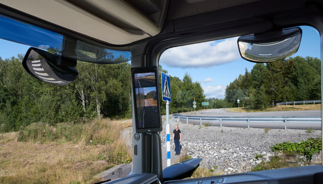 Skjermene som er plassert i A-stolpene er på 12,3-tommer. Skjermene som er plassert i A-stolpene er på 12,3-tommer.