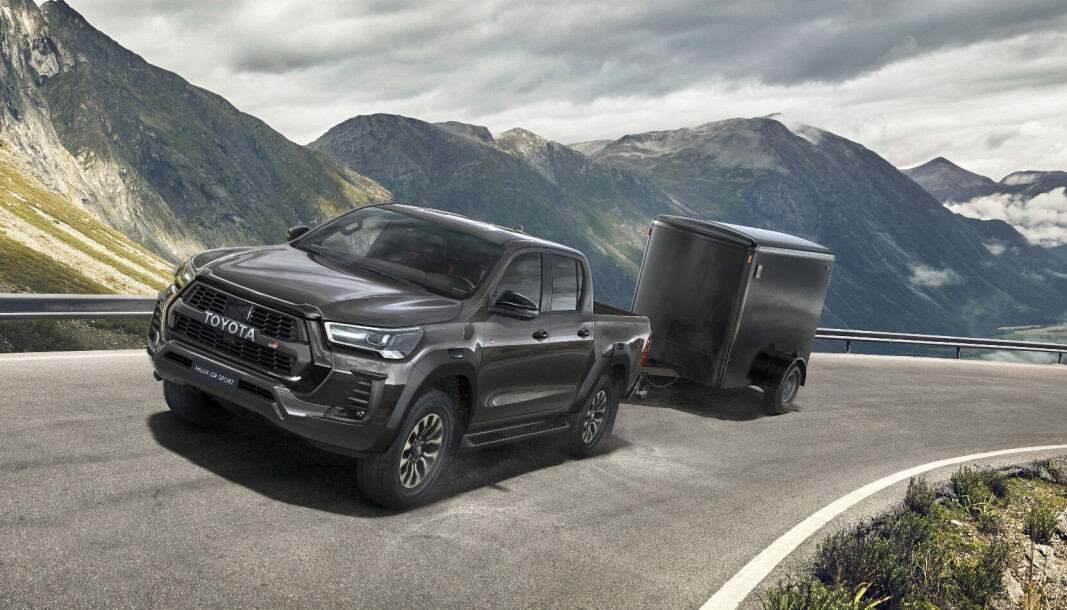 Nye Hilux GR Sport kommer til forhandlere i Europa sommeren 2022. Nye Hilux GR Sport kommer til forhandlere i Europa sommeren 2022.