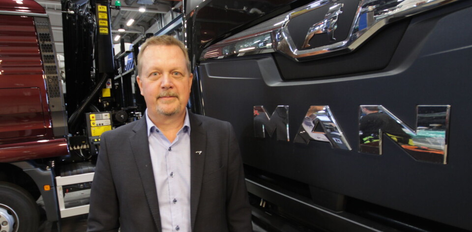 MANGE ÅR I MAN: Lars B. Sand har bekledd flere roller i MAN Truck & Bus Norge gjennom nær 19 år, senest som salgsdirektør for det norske markedet. MANGE ÅR I MAN: Lars B. Sand har bekledd flere roller i MAN Truck & Bus Norge gjennom nær 19 år, senest som salgsdirektør for det norske markedet.