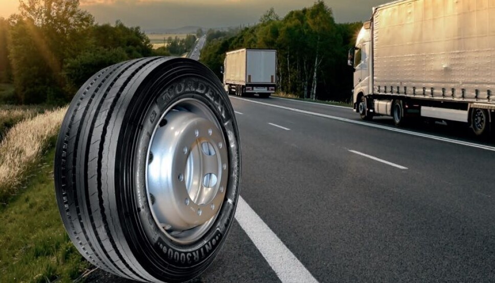 Drivakseldekket Trac10W (vinter), styredekket Steer10W (vinter), hengerdekket Trailer20 og «helårsdekket» Trac15 er blant de første lastebilproduktene fra Nordexx som tilbys i Norge. Drivakseldekket Trac10W (vinter), styredekket Steer10W (vinter), hengerdekket Trailer20 og «helårsdekket» Trac15 er blant de første lastebilproduktene fra Nordexx som tilbys i Norge.