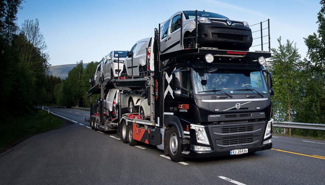 Norge får nå én dominerende aktør innen biltransport og -logistikk, når de to største selskapene i markedet slås sammen. Norge får nå én dominerende aktør innen biltransport og -logistikk, når de to største selskapene i markedet slås sammen.