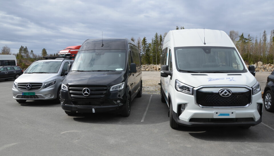 FLERE MERKER: Au2 Norge og Altas Auto bygger mye på Mercedes-Benz. Her er også en elektrisk Maxus bygget for VY-eide Minibuss 24/7.