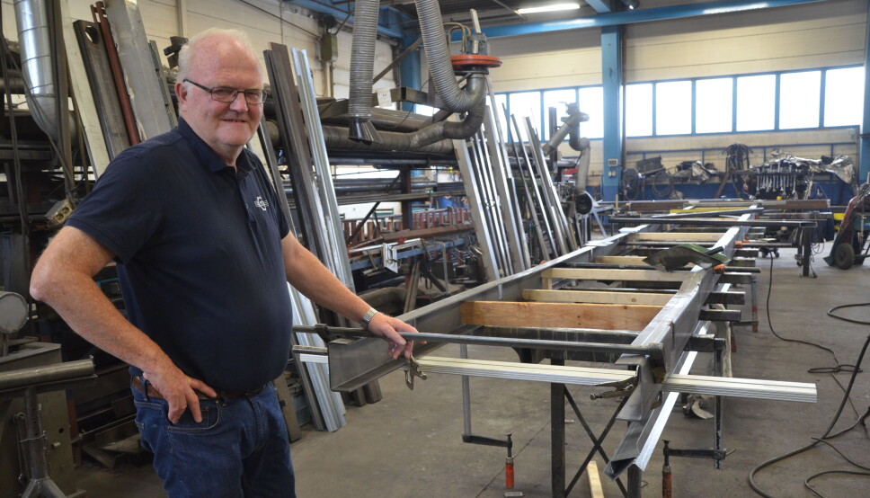 ANDRE TIDER: Mye har skjedd siden Olav Aune kjørte chassis fra Trondheim til Stjørdal, sittende på en trekasse. ANDRE TIDER: Mye har skjedd siden Olav Aune kjørte chassis fra Trondheim til Stjørdal, sittende på en trekasse.