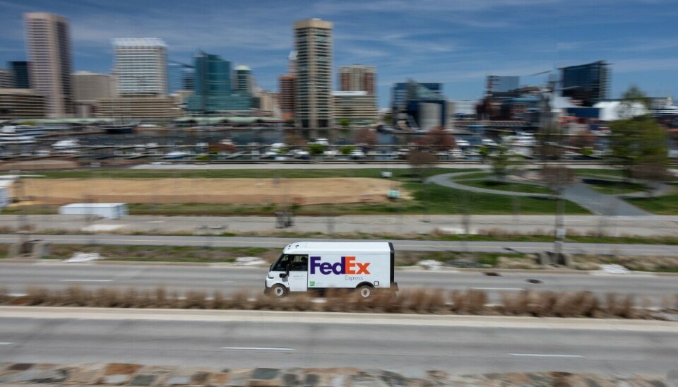 BrightDrop’s Stephen Marlin achieved the GUINNESS WORLD RECORDS® title for greatest distance traveled by an electric van on a single charge, in a BrightDrop Zevo 600, with a journey from New York City to Washington, D.C. BrightDrop’s Stephen Marlin achieved the GUINNESS WORLD RECORDS® title for greatest distance traveled by an electric van on a single charge, in a BrightDrop Zevo 600, with a journey from New York City to Washington, D.C.