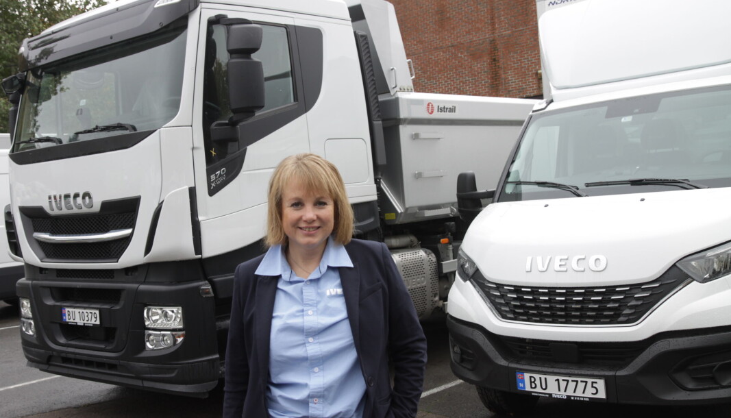 TO ÅR I SJEFSSTOLEN: 1. september 2020 tiltrådte Helene Norman-Dupuy jobben som leder for Iveco Norge AS. 31. august 2022 har hun siste dag i selskapet. TO ÅR I SJEFSSTOLEN: 1. september 2020 tiltrådte Helene Norman-Dupuy jobben som leder for Iveco Norge AS. 31. august 2022 har hun siste dag i selskapet.