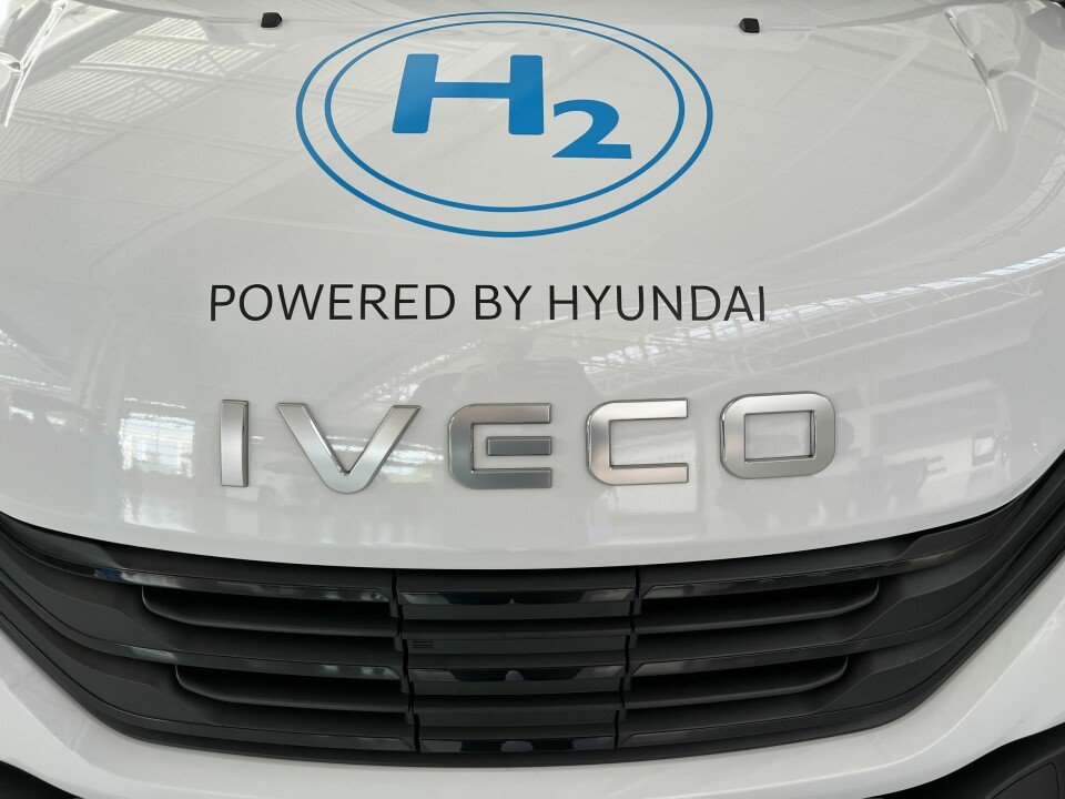 HYDROGEN: Iveco har også vist en versjon av eDaily der Hyundai har bidratt med en brenselcelle og elmotor på 149 kW. Tre tonn kapasitet, 350 km. rekkevidde og fem minutter fylling.