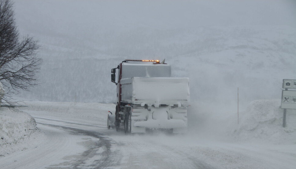 VIL TESTE: Statens vegvesen vil teste ut batterielektrisk lastebil til snøbrøyting enten inneværende eller neste vinter. Bilen på bildet er kun for illustrasjon, og kjører på diesel. VIL TESTE: Statens vegvesen vil teste ut batterielektrisk lastebil til snøbrøyting enten inneværende eller neste vinter. Bilen på bildet er kun for illustrasjon, og kjører på diesel.