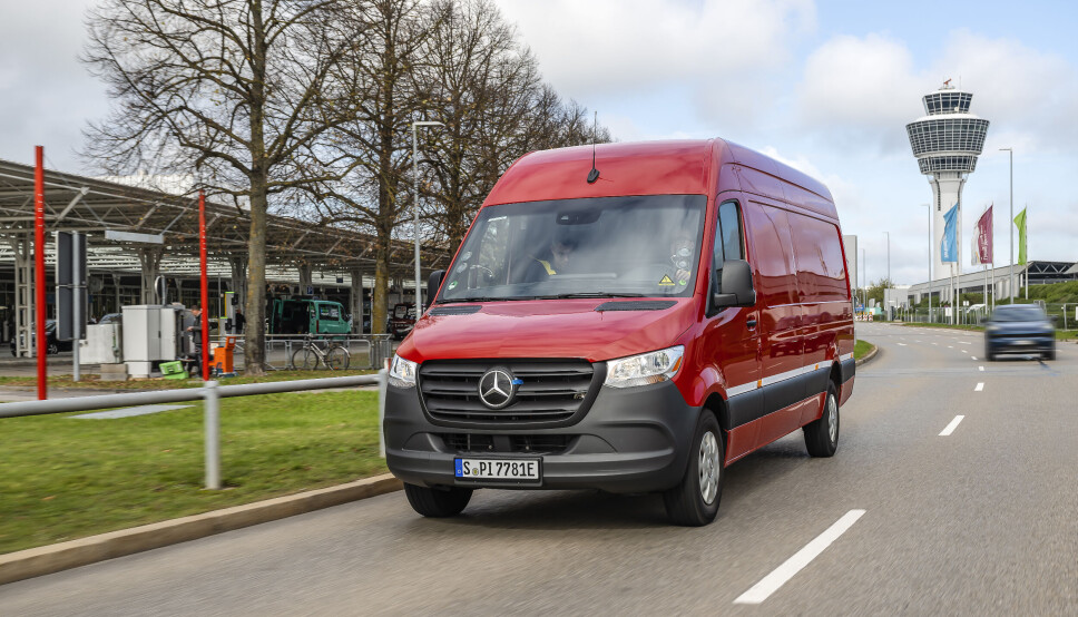 KOMMER SNART: Nye eSprinter får sin verdenspremiere i starten av februar 2023. Nå utføres de siste testene på førproduksjonsbiler.