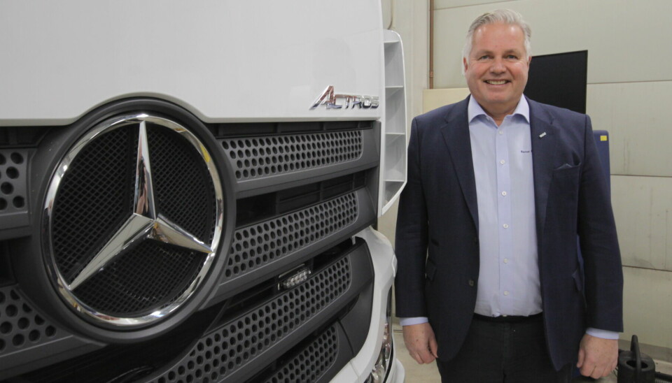 KREVENDE TIDER: Jarle Viuls, konserndirektør for Mercedes-Benz Lastebil og Buss i Bertel O. Steen, skulle gjerne levert ut flere nye lastebiler enn de klarte i 2022 og håper situasjonen blir bedre i år.