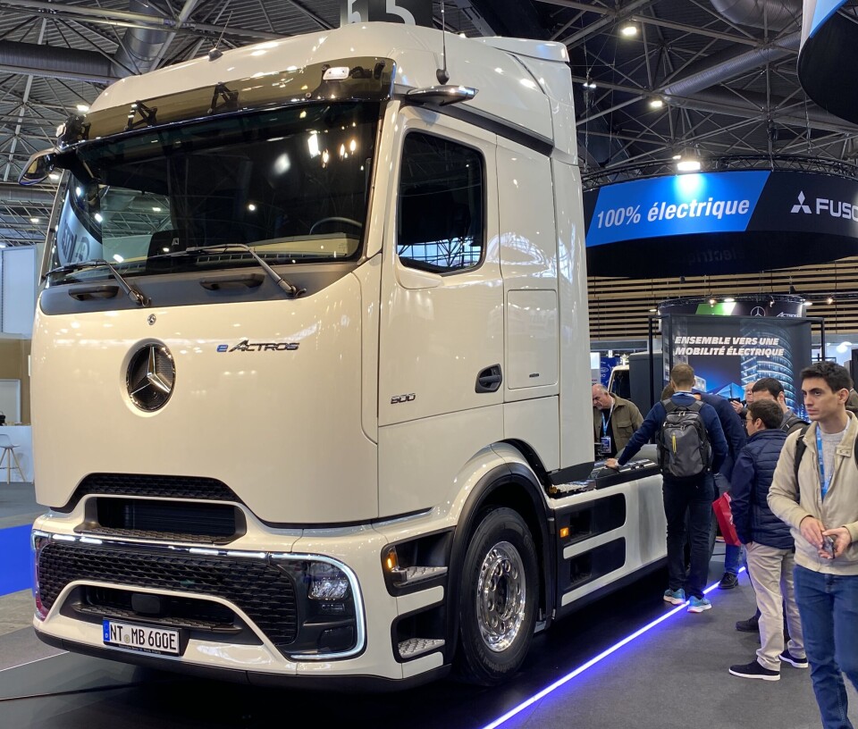 SPESIELL: Blant el-utgaver av tunge lastebiler, skiller nye eActros seg ut med sitt spesielle design, først og fremst diktert av hensynet til aerodynamikk.