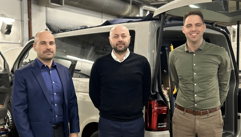 Kenneth Peter Jensen (f.v.), CEO i Auto Solution Group, Annbjørn Vasdal daglig leder i Etac Bil og Steffen Møller.