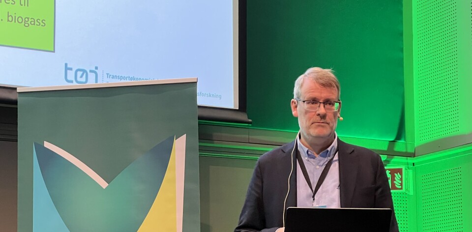 PROSJEKTLEDER: Erik Figenbaum, forskningsleder ved Transportøkonomisk Institutt (TØI). Her fotografert på konferansen Mobilitet 2024, der han også snakket om innfasing av elektriske nyttekjøretøy.