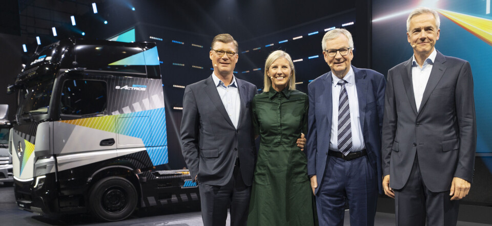 VOLUMET NED, LØNNSOMHETEN OPP: Till Oberwörder, CEO for Daimler Buses, Karin Rådström, CEO for Mercedes-Benz Trucks, Martin Daum, CEO for Daimler Truck og Karl Deppen, CEO for Daimler Truck Asia, leverte sterke økonomiske resultater i årets første kvartal.