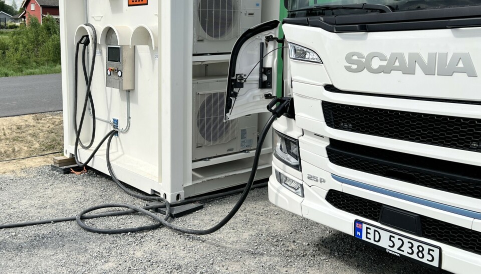 STATSBUSJETTET: Regjeringen sier de vil styrke innsatsen for å få flere tunge kjøretøy over fra fossilt drivstoff til nullutslippsløsninger.