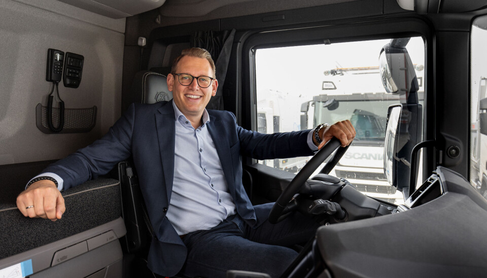 VIKITG: Steinar Westli, salgsdirektør for lastebil i Norsk Scania ønsker å sette en ny bransjestandard når airbag nå blir standard på alle nye, norske Scaniaer.