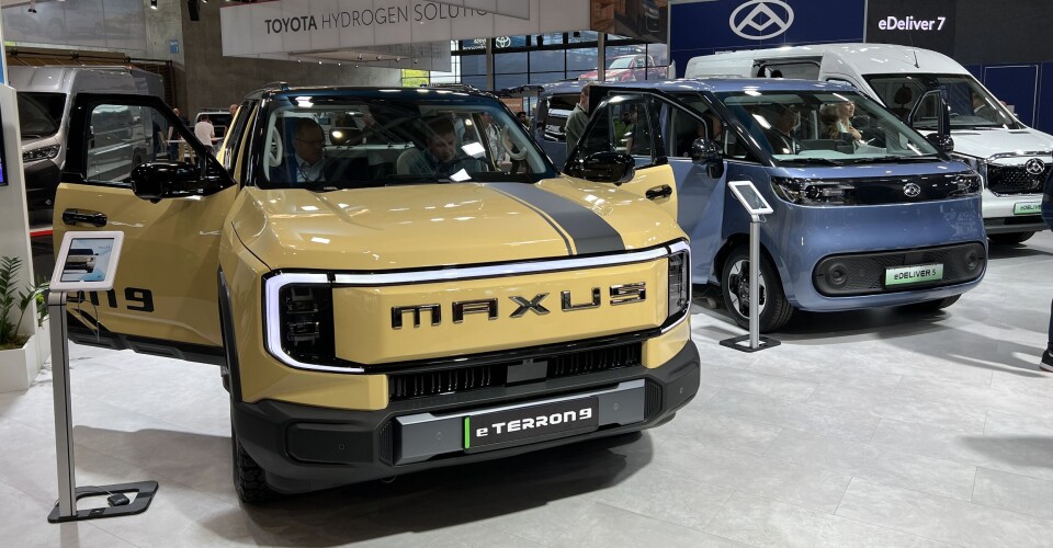 BREDT UTVALG: Maxus viste nylig el-pickupen e-Terron 9 og kassebilen e-Deliver 5, som begge kommer i 2025, og bakerst ser vi e-Deliver 9 som er velkjent i markedet.