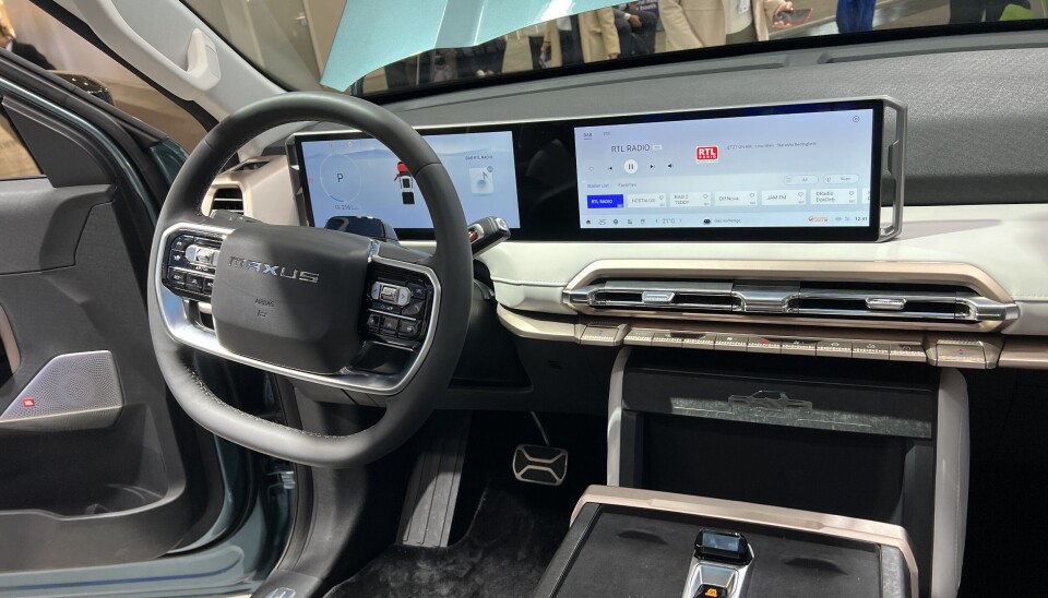 Modellen er også utstyrt med en rekke førerassistansesystemer, som i stor grad er pålagt av europeiske myndigheter.