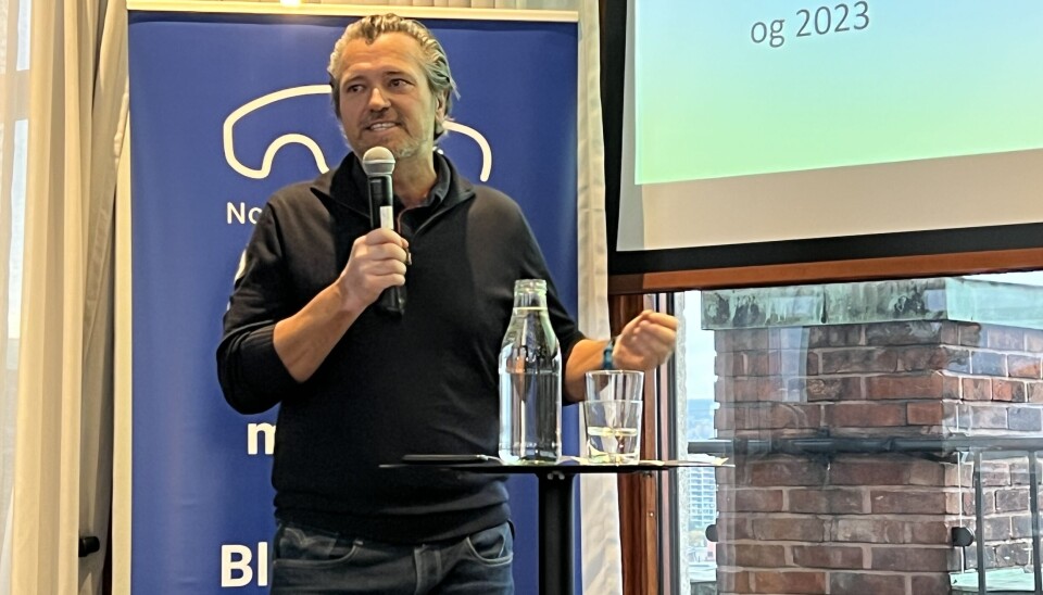 DELTE ERFARINGER: Lars-Fredrik Moe-Helgesen var invitert til møtet for å fortelle om entreprenørselskapets egne erfaringer med elektriske lastebiler. Det kommer vi tilbake til litt lenger ned.