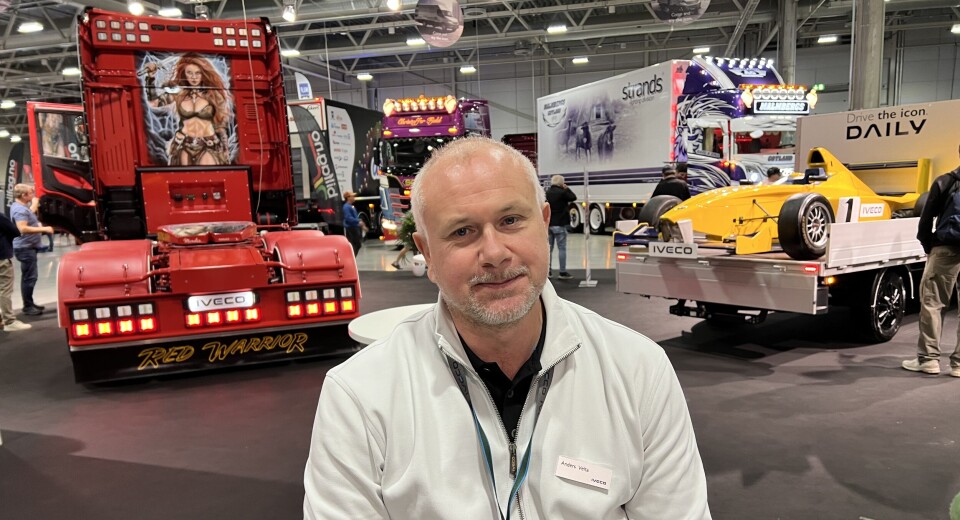 ITALIENSKE GODBITER: Anders Velta, Country Manager i Iveco Norge, byr på en smaksmeny fra Torino.