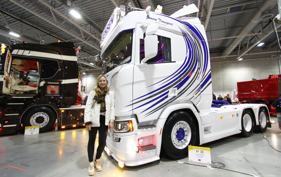 EUROPA RUNDT: Cecilie Berget kjører sin Scania R590 rundt i hele Europa, og legger ned en betydelig innsats i å holde trekkvognen så strøken som mulig.