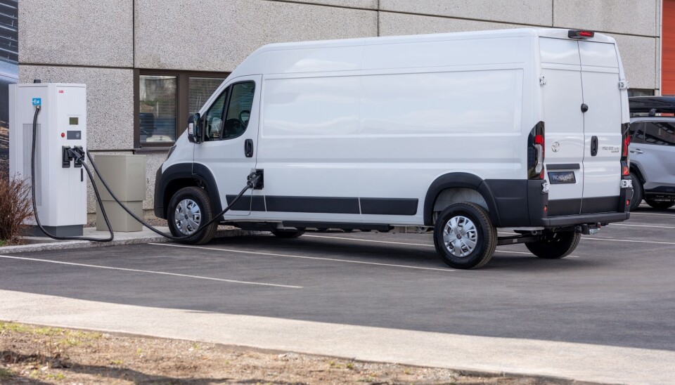 Den elektriske versjonen av Proace Max er trolig mest aktuell for mange norske kunder.